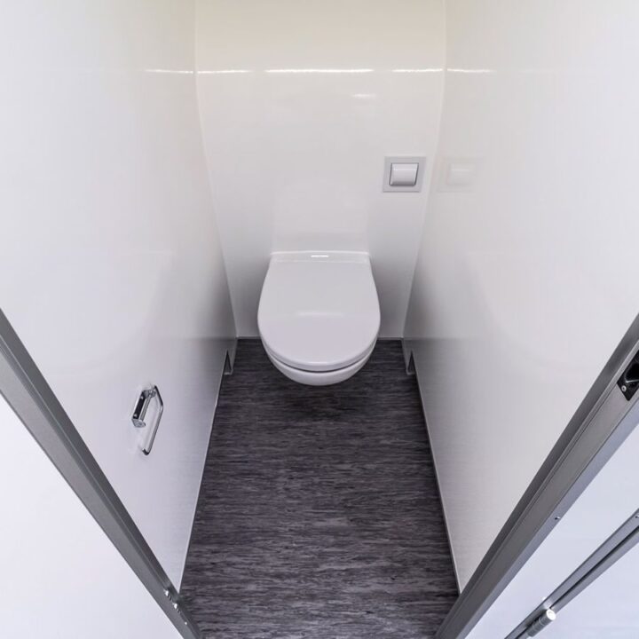 Remolque de Sanitarios 4-10 personas